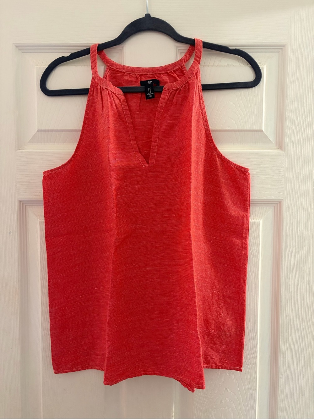 GAP Red Sleeveless Split-Neck Tank Top